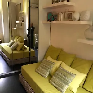 1 Personne Avec Terrasse Centre 3 Nuits Min , Femme Uniquement Privatunterkunft Marseilles